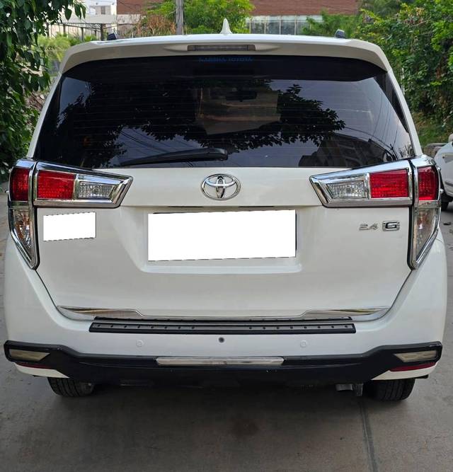 https://images10.gaadi.com/usedcar_image/4565854/original/processed_e7e06f3c1179b11357a5b3635cfc5eb2.jpg?imwidth=6401