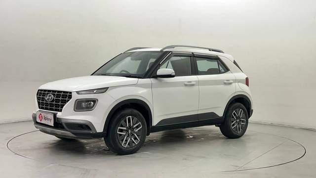 https://images10.gaadi.com/usedcar_image/4565862/original/d0c2cd71e25873823b6fdffbed8e6d1d.JPG?imwidth=6400