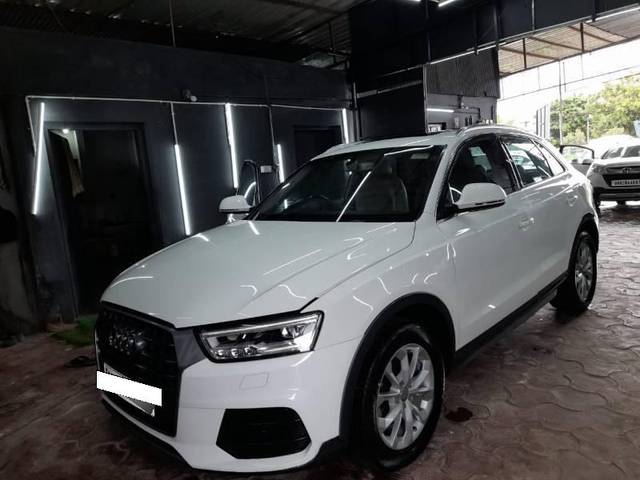 https://images10.gaadi.com/usedcar_image/4565884/original/processed_d5802ca1-9e26-4ebc-8570-82c24c62cf55.jpg?imwidth=6402