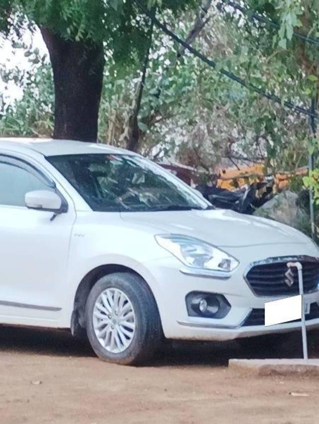 https://images10.gaadi.com/usedcar_image/4565903/original/processed_248bb6aa-a399-4ab3-9f1e-6ce702e39837.jpg?imwidth=6400