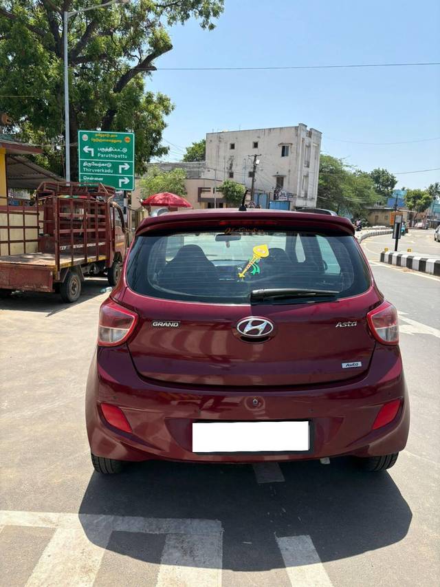 https://images10.gaadi.com/usedcar_image/4565909/original/processed_f221ab708a5639fdd83843de49b6c8d4.jpg?imwidth=6401