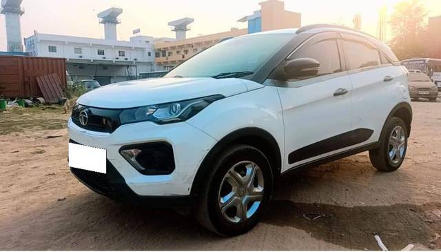 https://images10.gaadi.com/usedcar_image/4565911/original/processed_5386948744a7d41574b5c9167f174eb6.jpg?imwidth=6400