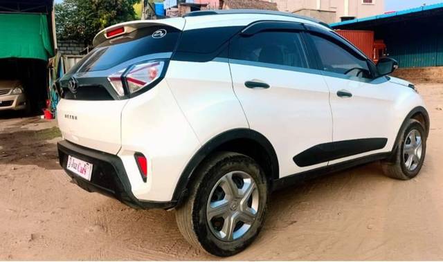 https://images10.gaadi.com/usedcar_image/4565911/original/processed_8310373234d6ef249d5372425cdce135.jpg?imwidth=6401
