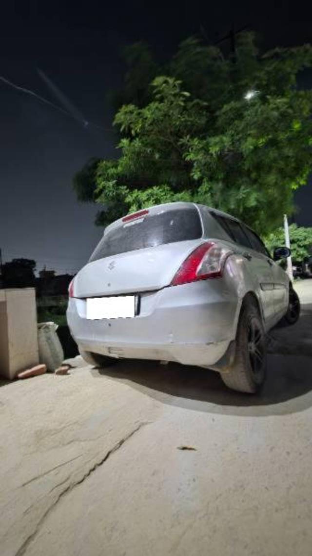 https://images10.gaadi.com/usedcar_image/4565932/original/processed_63abd99f-fb00-4a51-91e9-27b84b7d2a1f.jpg?imwidth=6401
