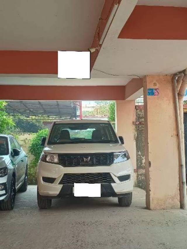 https://images10.gaadi.com/usedcar_image/4565946/original/processed_6a339d37-52ac-4155-ac15-656cd330eb29.jpg?imwidth=6400