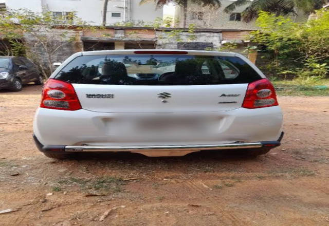 https://images10.gaadi.com/usedcar_image/4565953/original/a954172a-f30e-4903-a4a9-e7028572c1f9.?imwidth=6402