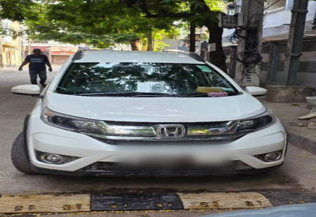 https://images10.gaadi.com/usedcar_image/4565959/original/ce7d2c15-676a-4e99-9139-3d24e381eaa4.?imwidth=6401