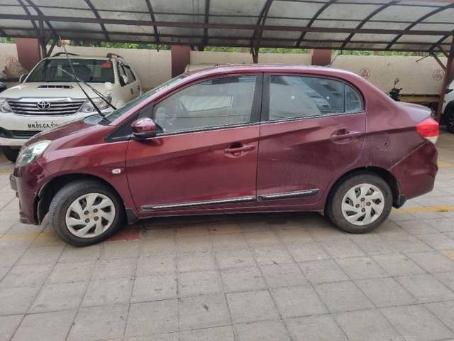 https://images10.gaadi.com/usedcar_image/4565960/original/processed_e1eedaa9-7a18-4d7e-970c-000d0fe56f3b.jpg?imwidth=6400