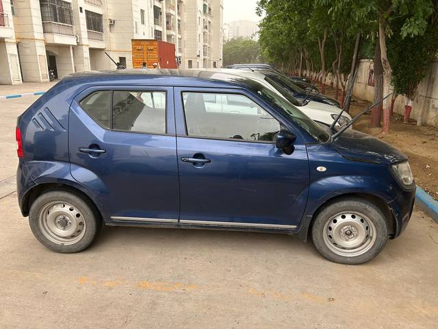 https://images10.gaadi.com/usedcar_image/4566012/original/2aa31f8f-cee4-424b-b3c4-d5ad1a2d7bf0.jpg?imwidth=6400
