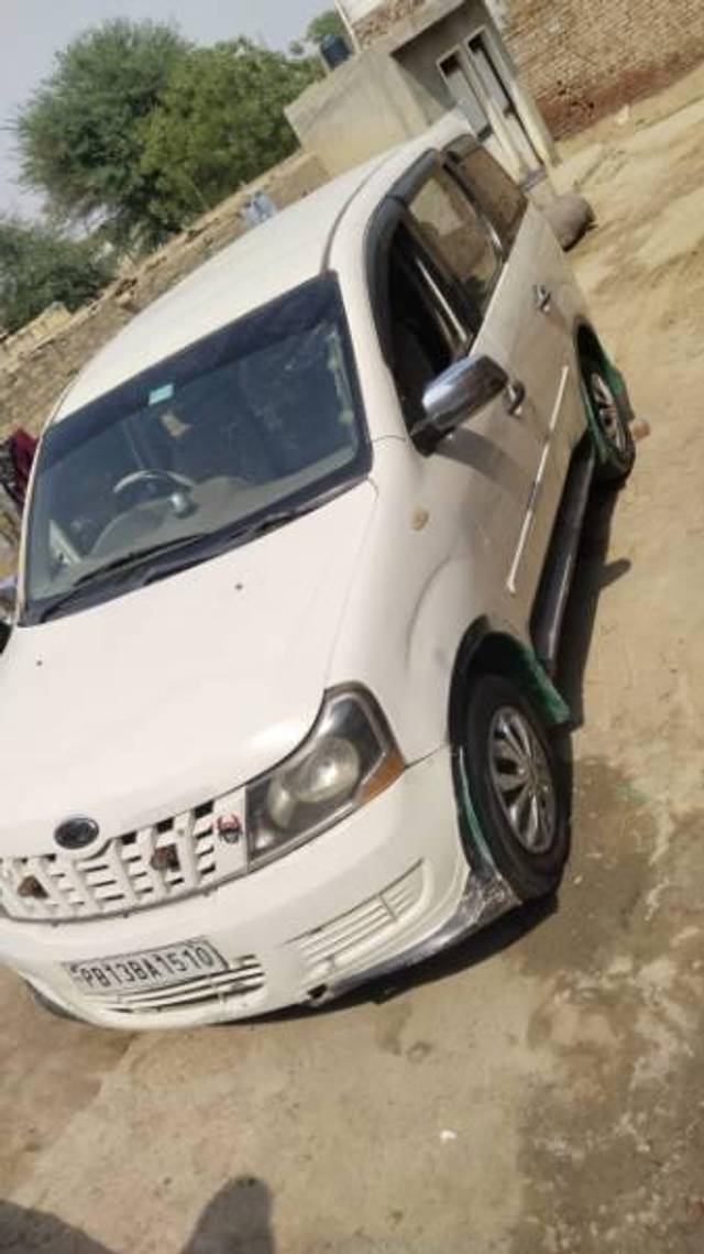 https://images10.gaadi.com/usedcar_image/4566018/original/processed_185ad6db-580d-4576-aabd-2ef3b65af07c.jpg?imwidth=6402