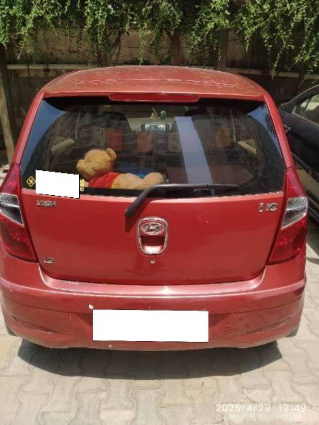 https://images10.gaadi.com/usedcar_image/4566030/original/processed_9f522ae9-c11c-4d8c-a4dc-dfbbc2919b7e.jpg?imwidth=6401