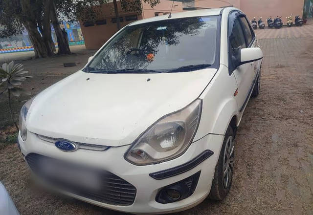 https://images10.gaadi.com/usedcar_image/4566096/original/639ef6f9-caf9-4484-aca8-ccfaaff4d07f.?imwidth=6400