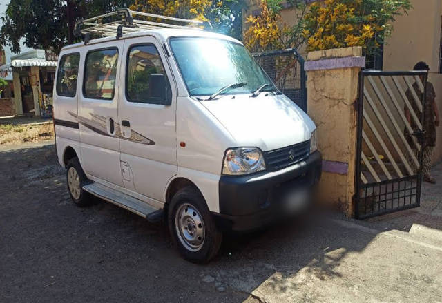 https://images10.gaadi.com/usedcar_image/4566097/original/ffeb7a7c-bd4c-4690-8e56-9ae5a91dd16e.?imwidth=6400