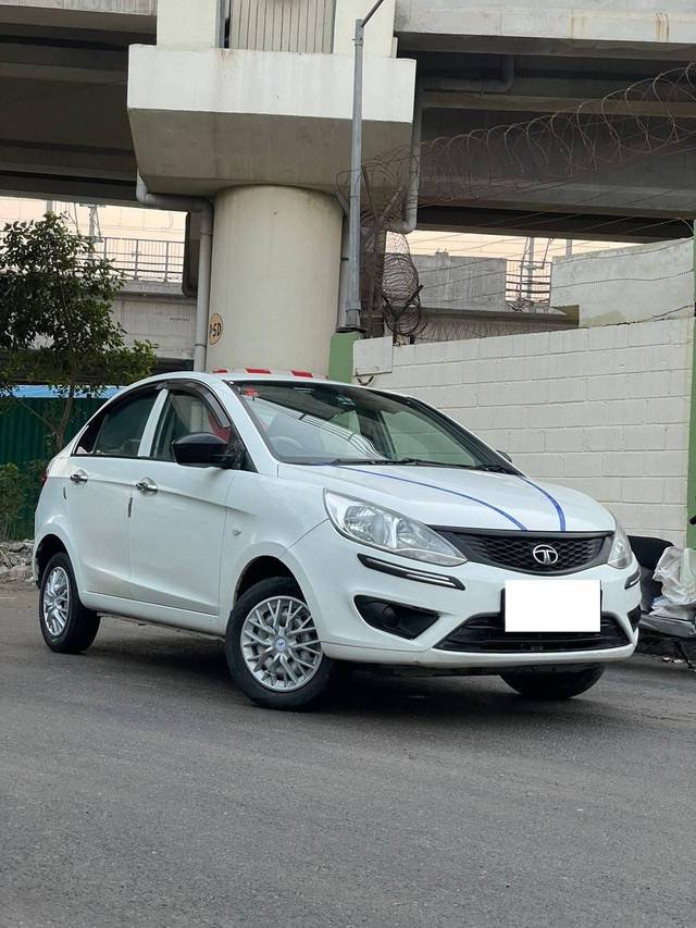 https://images10.gaadi.com/usedcar_image/4566119/original/processed_d6ce1d4cc69a35d607140ab36a3da412.jpg?imwidth=6400