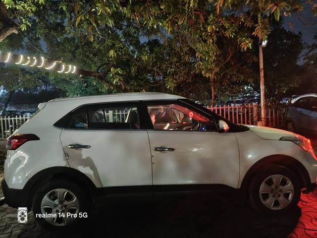 https://images10.gaadi.com/usedcar_image/4566151/original/processed_fe041cc4b85f6f3ba405df8f6e71d31c.jpg?imwidth=6401
