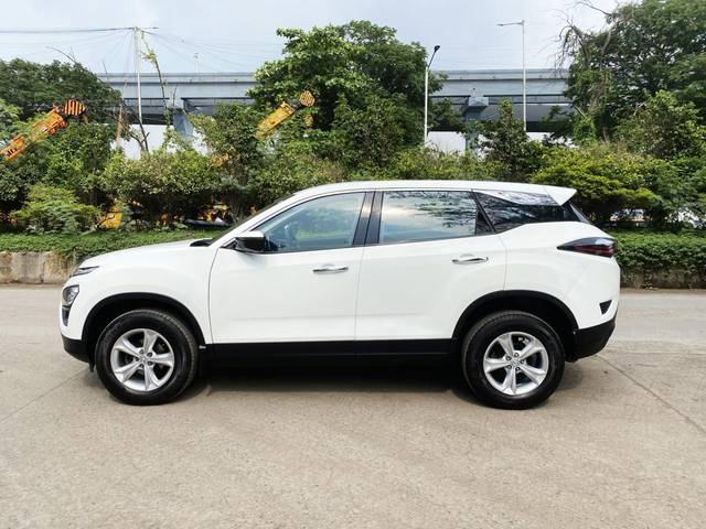 https://images10.gaadi.com/usedcar_image/4566153/original/processed_73f53478f8a555c9dd3d20dce8089d5b.jpg?imwidth=6402