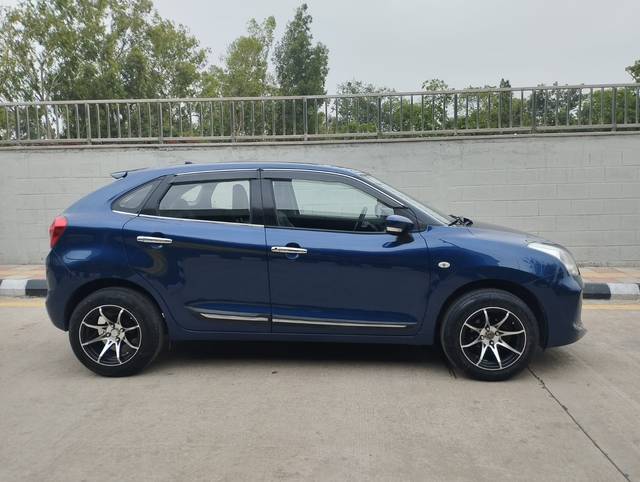 https://images10.gaadi.com/usedcar_image/4566154/original/fb488680c0870bc46c83598c1a6b6d7f.jpg?imwidth=6401