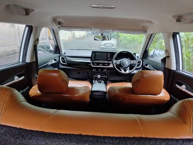 https://images10.gaadi.com/usedcar_image/4566155/original/processed_a566ab30d69aa1802994e7df45ce0676.jpg?imwidth=6402
