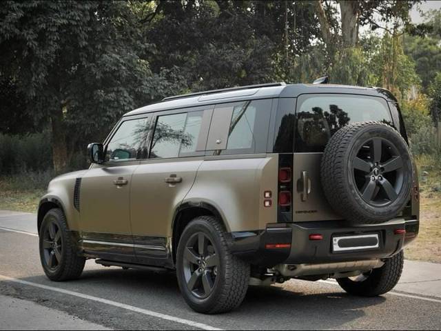 https://images10.gaadi.com/usedcar_image/4566211/original/fdd8a82e327d93807c92fe9a7b208b2e.jpg?imwidth=6402