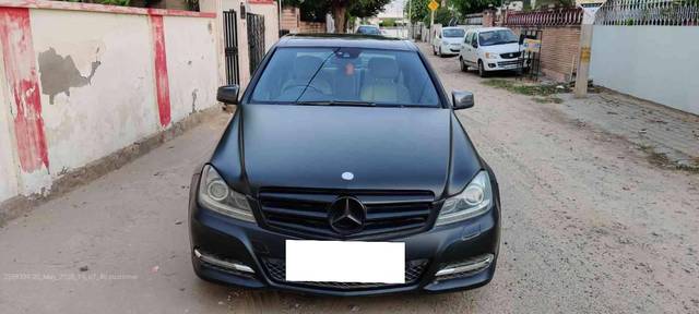 https://images10.gaadi.com/usedcar_image/4566213/original/processed_a8a4f178-bb2c-402b-b420-bf2f11d3e82b.jpg?imwidth=6401