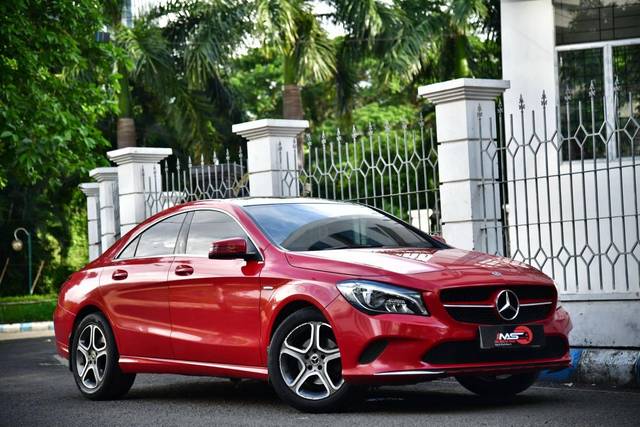https://images10.gaadi.com/usedcar_image/4566236/original/processed_5daf58a6ff373902ace24d5549c95d71.jpg?imwidth=6400
