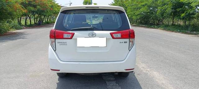 https://images10.gaadi.com/usedcar_image/4566238/original/processed_5e72fbd664ad916cda659ccbbd8d9df5.jpg?imwidth=6401