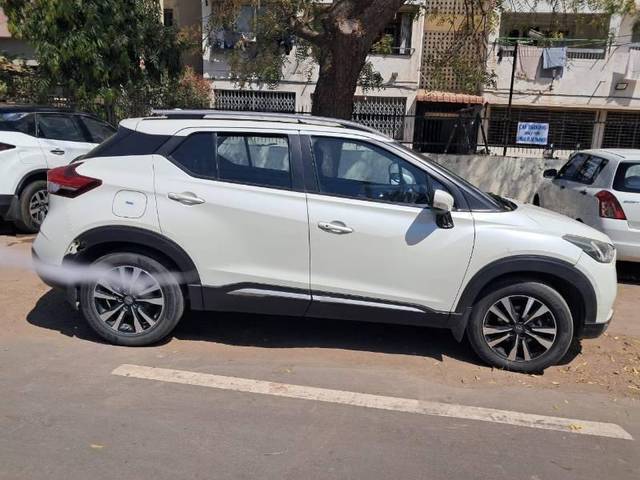 https://images10.gaadi.com/usedcar_image/4566258/original/processed_6f5e682e-60e7-47c6-a479-f2cffc98eee0.jpg?imwidth=6401