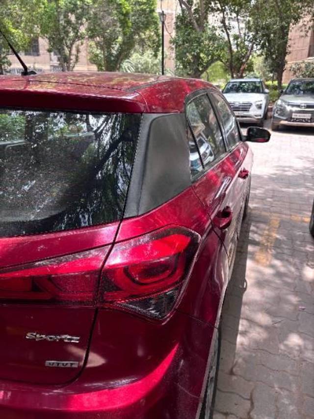 https://images10.gaadi.com/usedcar_image/4566268/original/processed_2120262a-1053-4690-b4fb-996965bbf23a.JPG?imwidth=6402