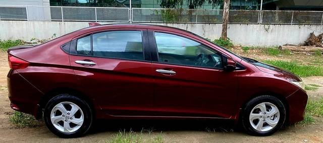 https://images10.gaadi.com/usedcar_image/4566276/original/b820c0dc87fd42e1cf70ebf5dd7fc4bf.jpg?imwidth=6401