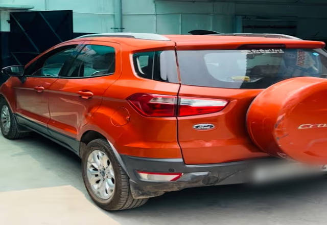 https://images10.gaadi.com/usedcar_image/4566286/original/8c1d3569-160a-4f6c-bd5e-dc2dfd7e5221.?imwidth=6401