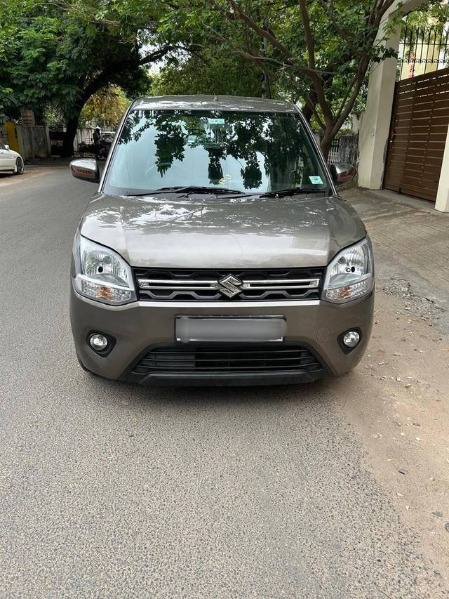 https://images10.gaadi.com/usedcar_image/4566288/original/processed_a7f6e94f4d51f62e642e0c320f130ebc.jpg?imwidth=6400