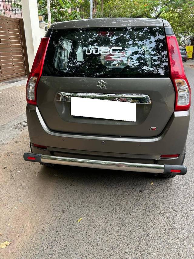 https://images10.gaadi.com/usedcar_image/4566288/original/processed_b730d310e3662d1f0d41b4cc95ede37d.jpg?imwidth=6402