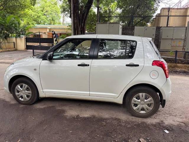 https://images10.gaadi.com/usedcar_image/4566293/original/processed_18cede01-a2b6-4f7e-856b-699092598bbd.jpeg?imwidth=6401