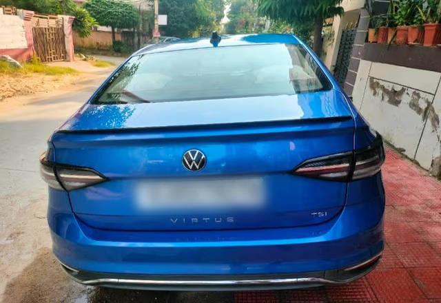 https://images10.gaadi.com/usedcar_image/4566359/original/602ccb8f-e7ef-4885-9120-b5558f3f63d3.?imwidth=6400