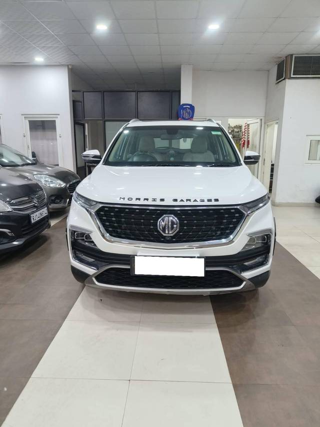 https://images10.gaadi.com/usedcar_image/4566427/original/processed_dec082777f49f960ab6cbbfbc5bf1d99.jpg?imwidth=6400
