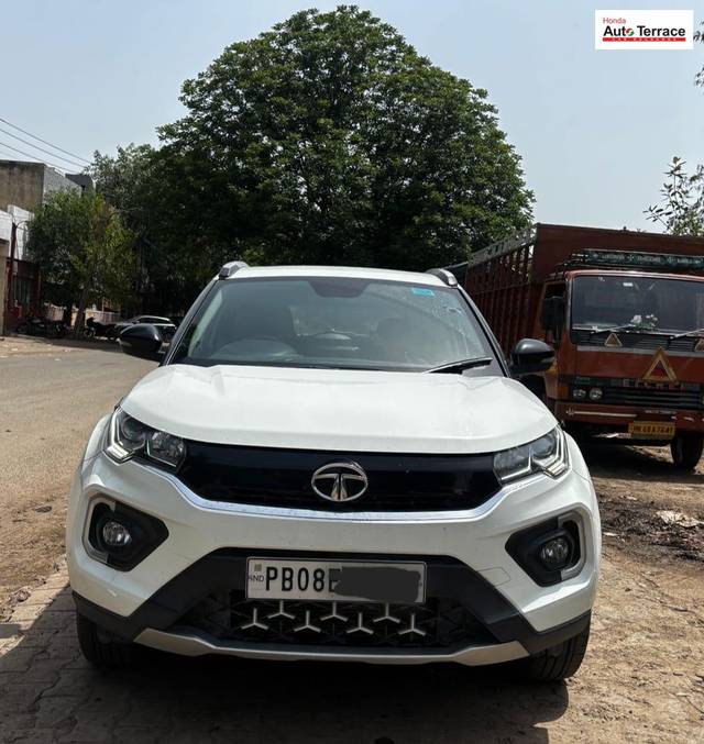 https://images10.gaadi.com/usedcar_image/4566433/original/8d34a64244134e1eb40f1095ee62d772.jpg?imwidth=6400