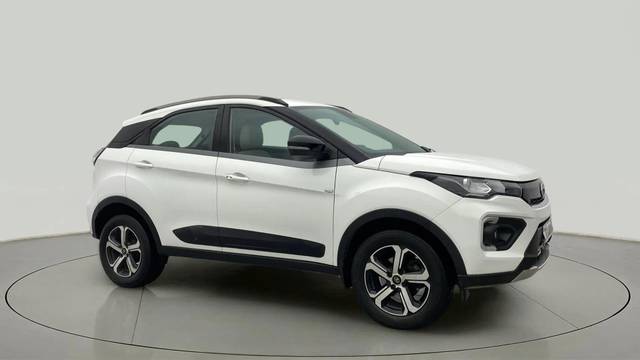 https://images10.gaadi.com/usedcar_image/4566439/original/2f3f6644aab71496e6ac2d2a0d40d7aa.jpg?imwidth=6400