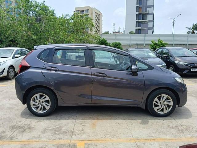 https://images10.gaadi.com/usedcar_image/4566441/original/processed_88bdd77d374623ad7224b8546ebd4d56.jpg?imwidth=6401