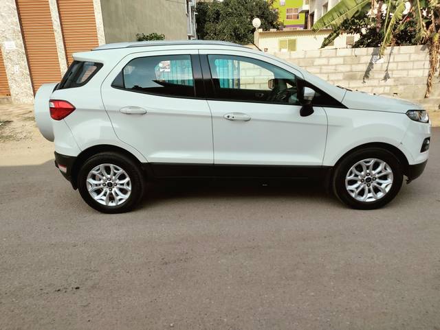 https://images10.gaadi.com/usedcar_image/4566516/original/8e60af059953ef483006a35e615c5475.jpg?imwidth=6401