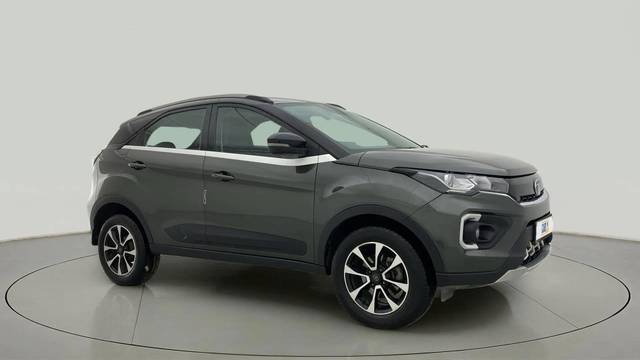 https://images10.gaadi.com/usedcar_image/4566518/original/68b81ecad42e3d6e59e336e4fe980e6c.jpg?imwidth=6400