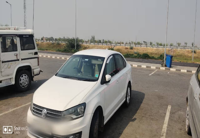 https://images10.gaadi.com/usedcar_image/4566530/original/3337634f-4217-42a7-b3bf-72878828f323.?imwidth=6400