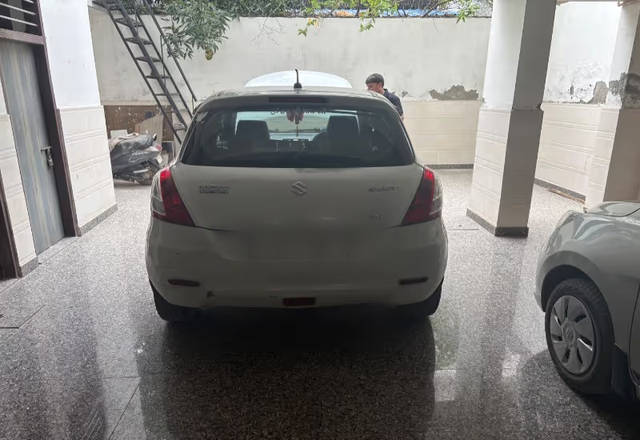 https://images10.gaadi.com/usedcar_image/4566551/original/5e196d9d-e7b4-4196-b618-9056852623e8.?imwidth=6400