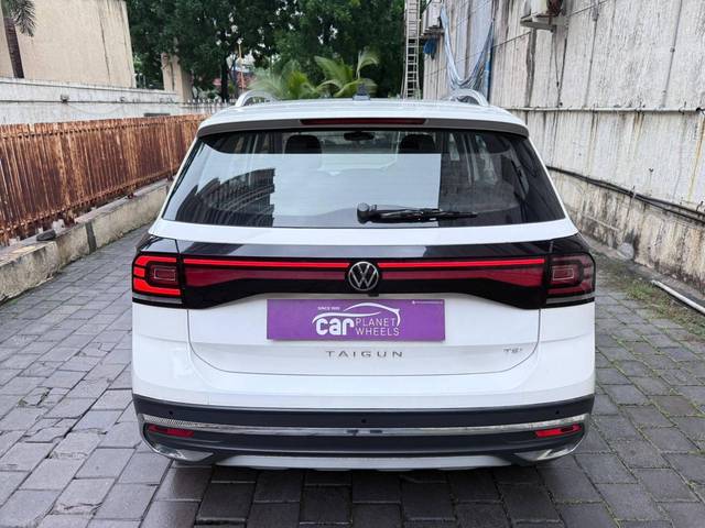 https://images10.gaadi.com/usedcar_image/4566569/original/processed_83680833d2e9d5c46c8bbb8e07fbace5.jpg?imwidth=6401