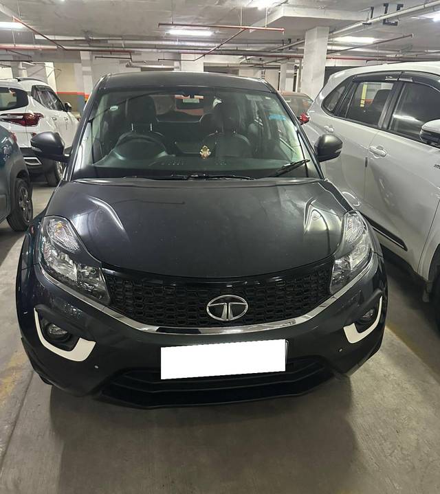 https://images10.gaadi.com/usedcar_image/4566618/original/processed_1c471f17-7ca0-43db-a502-3ec1b15eb463.jpg?imwidth=6400