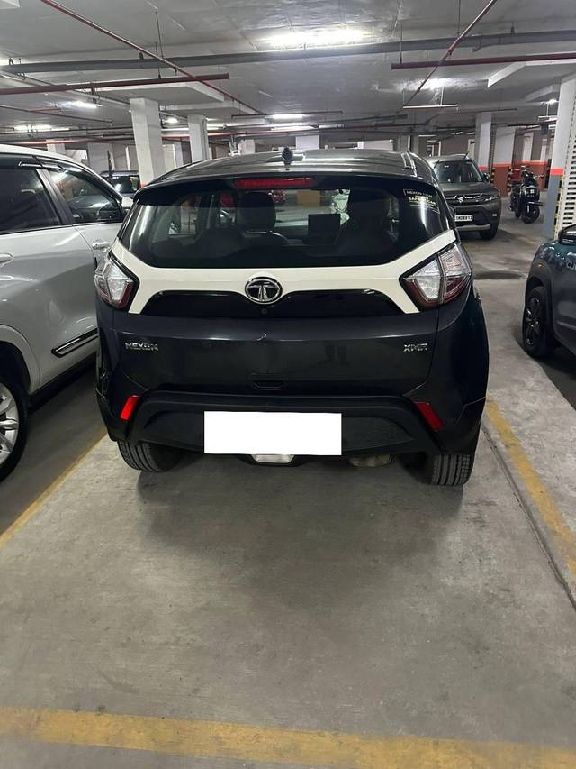 https://images10.gaadi.com/usedcar_image/4566618/original/processed_b5b35d04-67ed-43f7-9942-b4f06a7fd5f5.jpg?imwidth=6401