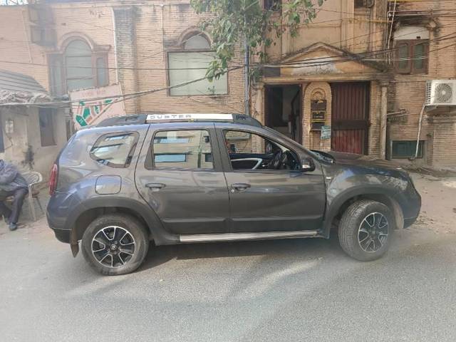 https://images10.gaadi.com/usedcar_image/4566624/original/processed_0334f6eb-7e6c-45e2-a8ec-60e066d76a5f.jpg?imwidth=6402