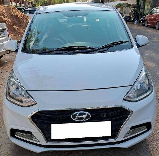 https://images10.gaadi.com/usedcar_image/4566650/original/processed_926c676f5c61e48c36a7dbbc3ce4b35e.jpg?imwidth=6400