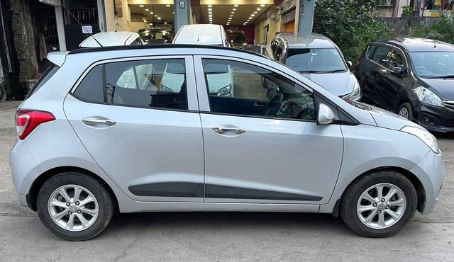https://images10.gaadi.com/usedcar_image/4566681/original/processed_75bbe9d1-4e5b-4eb6-97ce-874b850dd76b.jpg?imwidth=6401