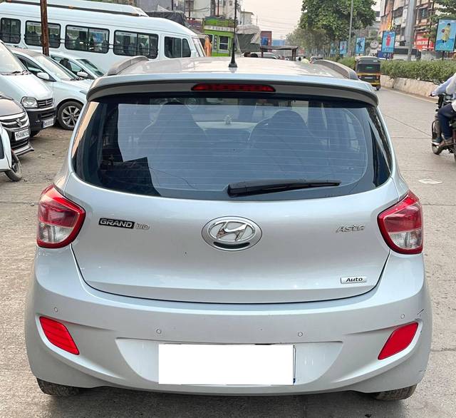 https://images10.gaadi.com/usedcar_image/4566681/original/processed_b4bbb64d-06a7-42ec-a9b7-a1413cab7b13.jpg?imwidth=6402