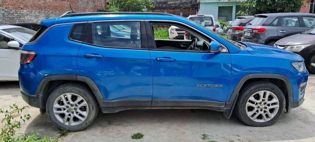 https://images10.gaadi.com/usedcar_image/4566690/original/processed_49c68014e8b79c5edd662d6bf6da0ea7.jpg?imwidth=6401